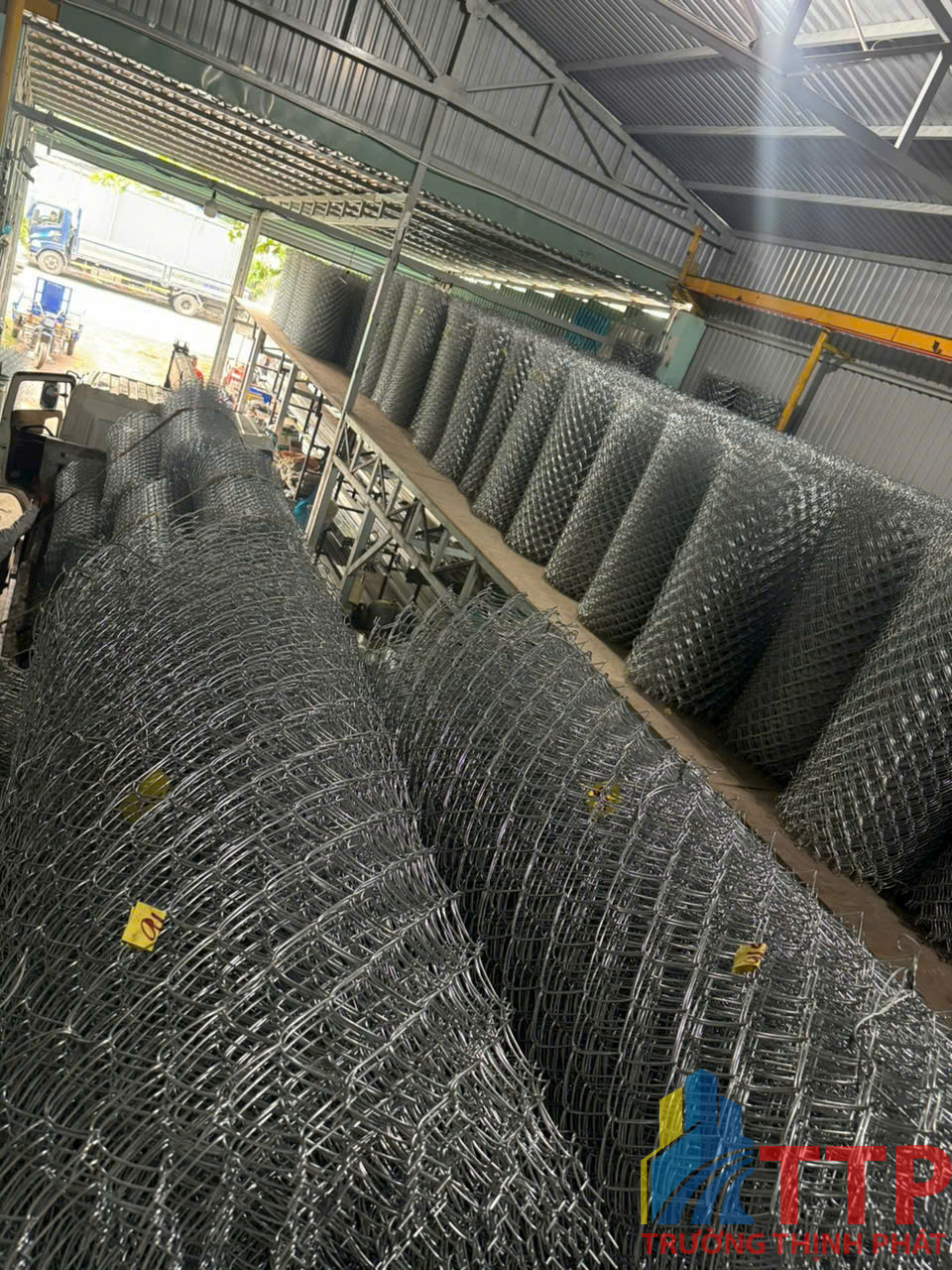 giá lưới B40 giá lưới B40