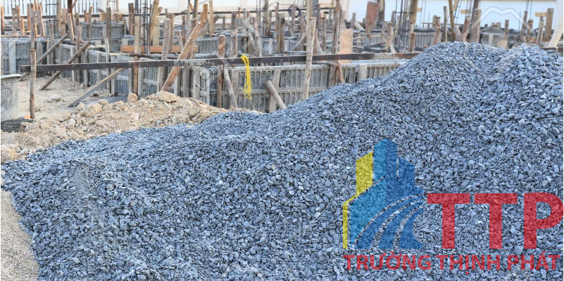 1 khối đá 0x4 bằng bao nhiêu tấn