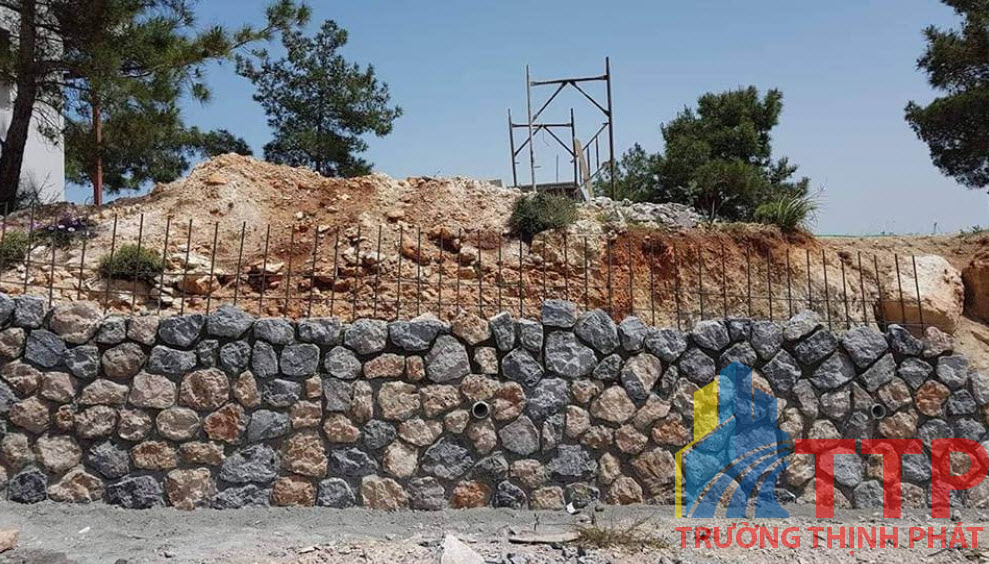 Xây 1m3 đá hộc cần bao nhiêu xi măng